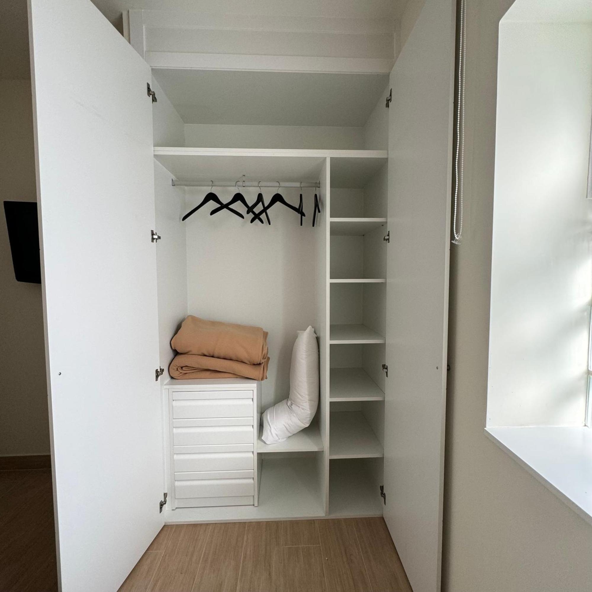 Jardines - Apartamentos & Estudio Ciempozuelos Bagian luar foto