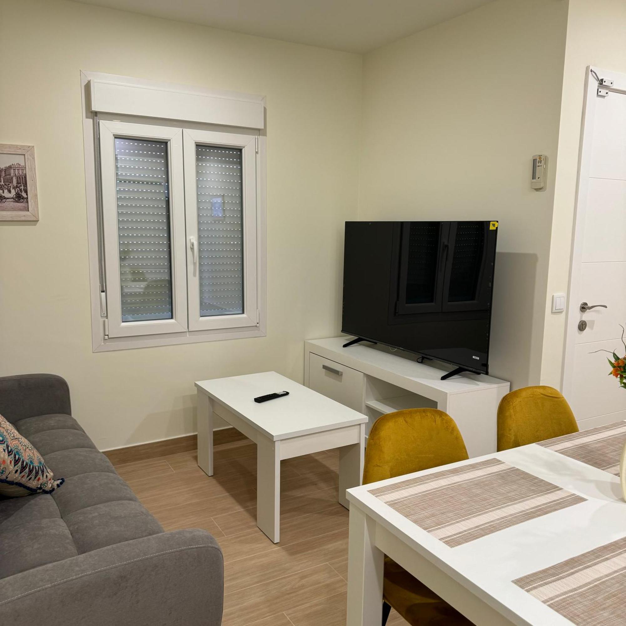Jardines - Apartamentos & Estudio Ciempozuelos Bagian luar foto